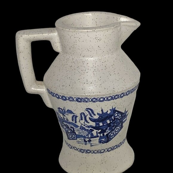 VTG McCoy Nelson Blue Willow USA Grecian beige speckled blue design pitcher - Picture 3 of 11